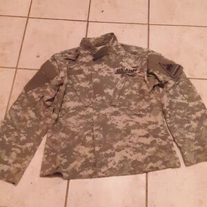 ARMY COMBAT DIGITAL CAMOUFLAGE JACKET SMALL SHORT